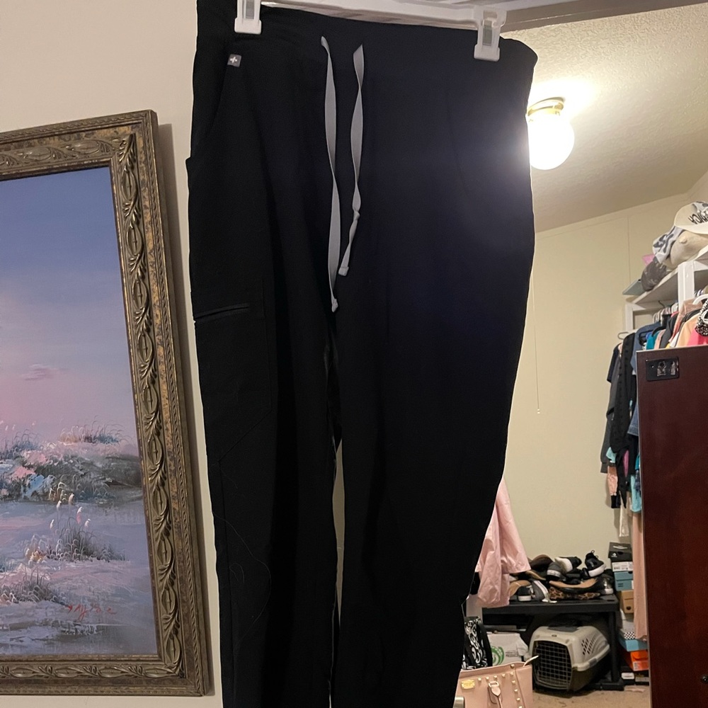 HIGH WAISTED FIGS BLACK SMALL JOGGER